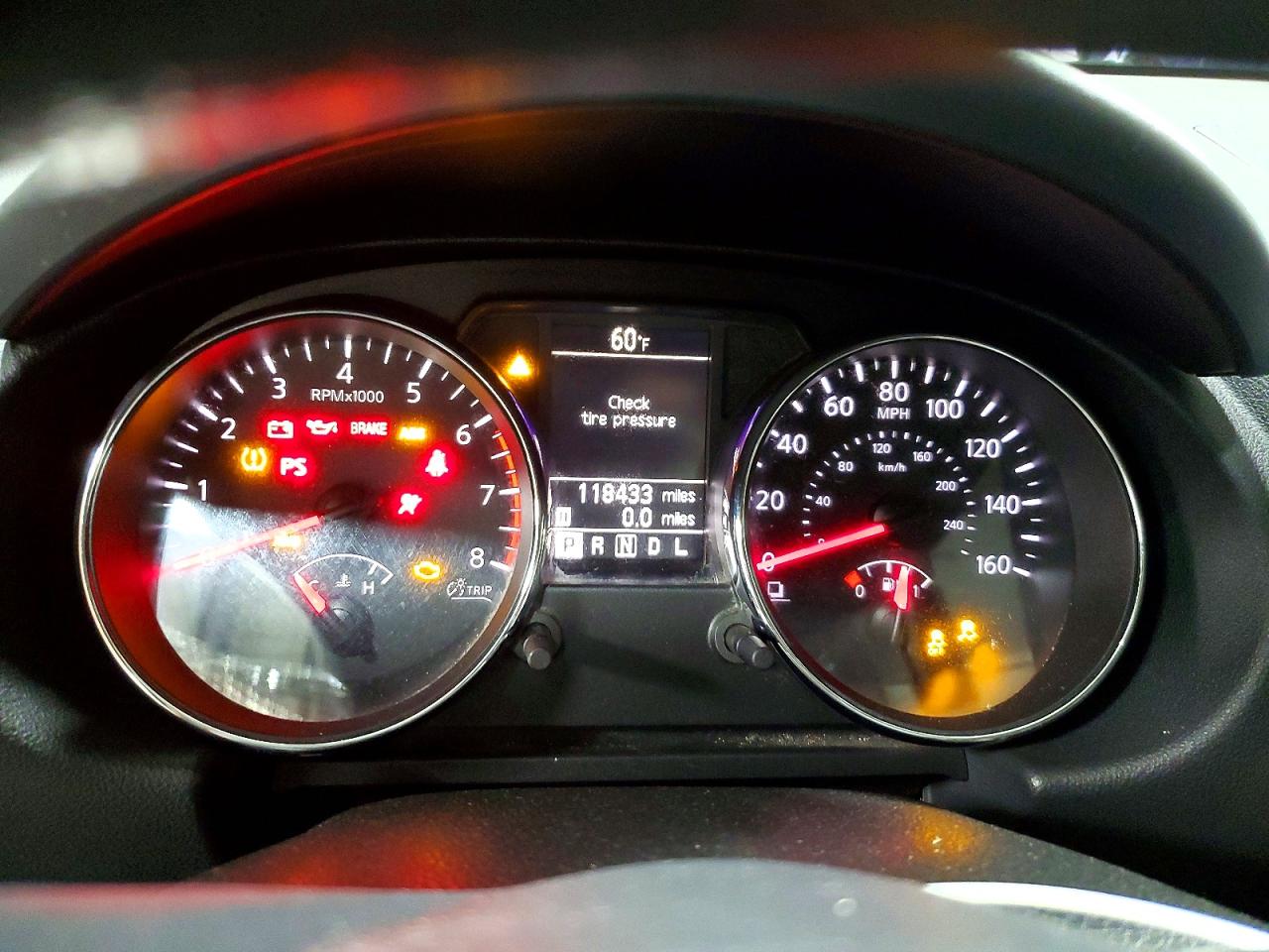 NISSAN ROGUE 2011 — 10