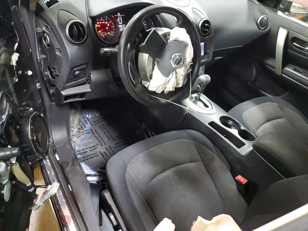 NISSAN ROGUE 2011 — 9