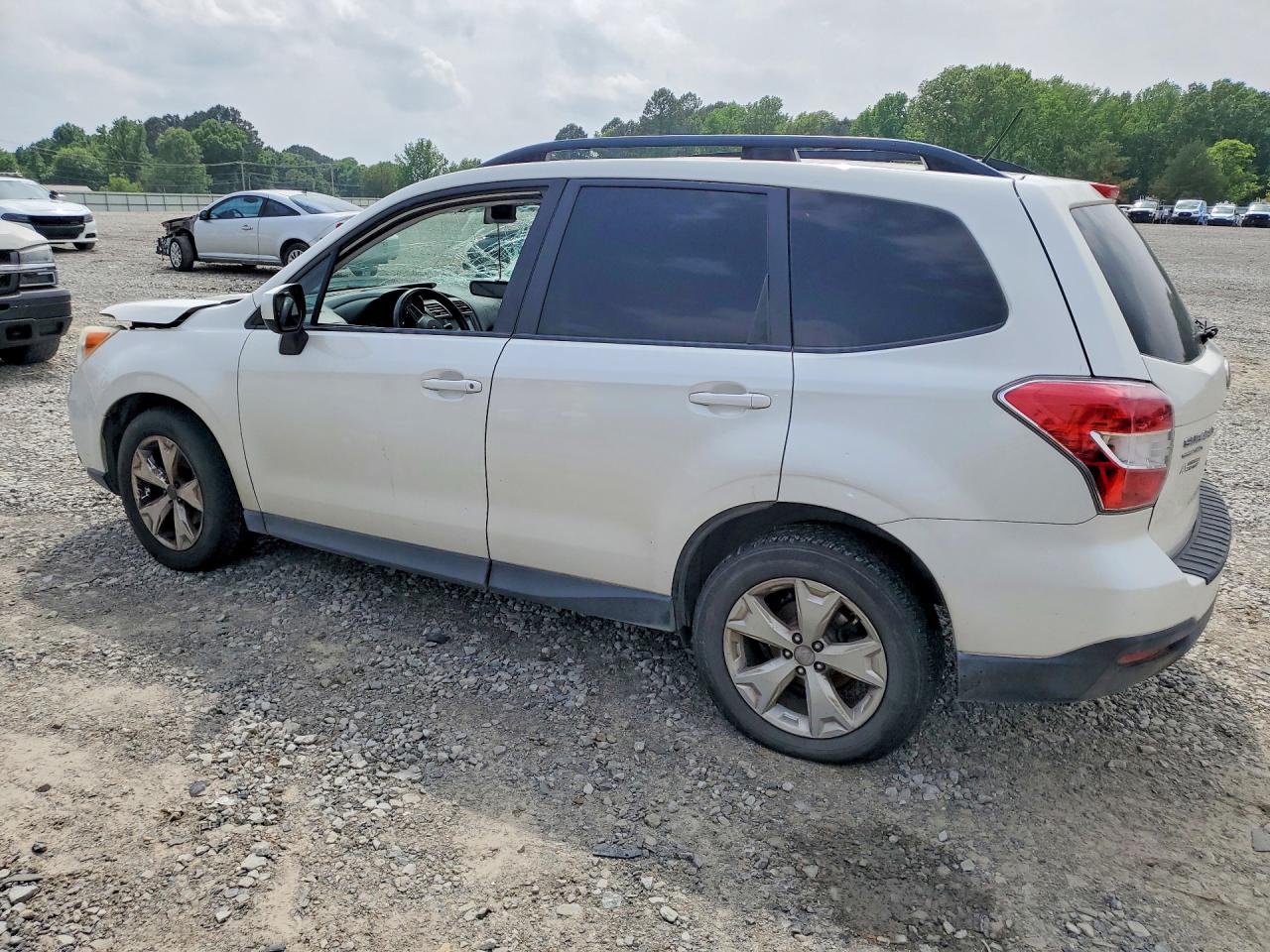 SUBARU FORESTER 2015 — 3