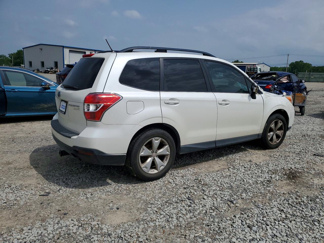 SUBARU FORESTER 2015 — 4