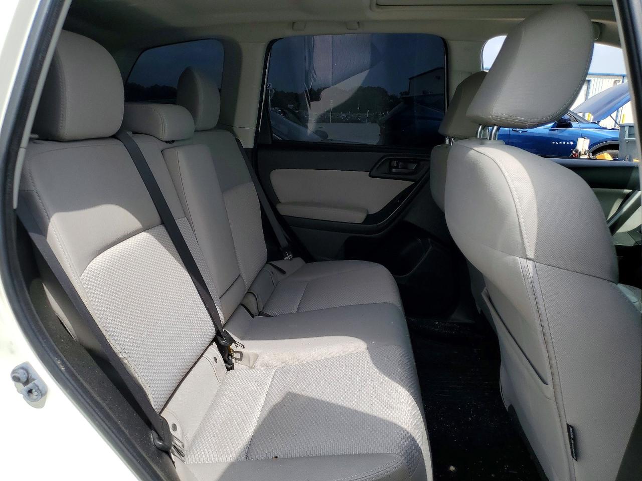 SUBARU FORESTER 2015 — 12