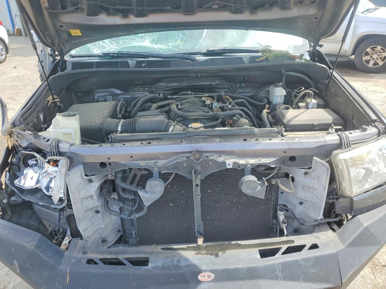TOYOTA TUNDRA 2012 — 12