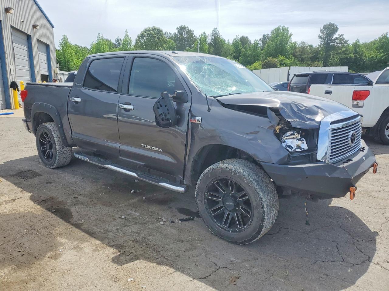 TOYOTA TUNDRA 2012 — 5