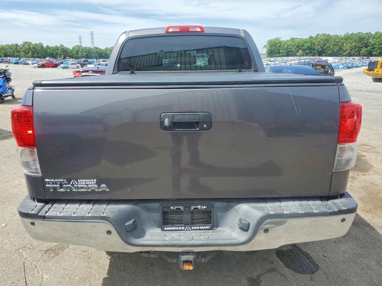 TOYOTA TUNDRA 2012 — 7
