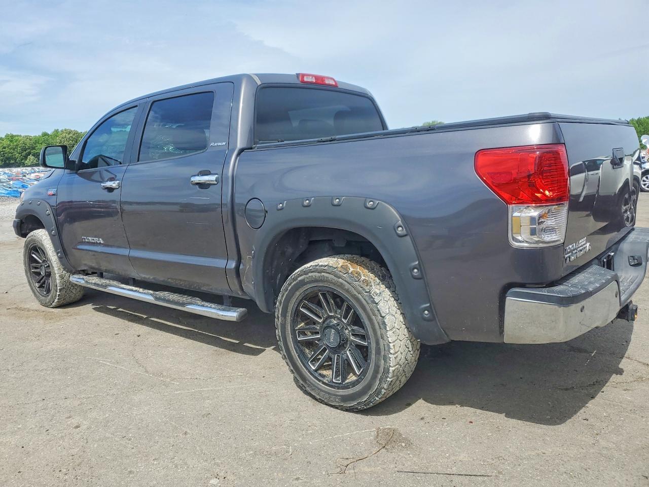 TOYOTA TUNDRA 2012 — 3