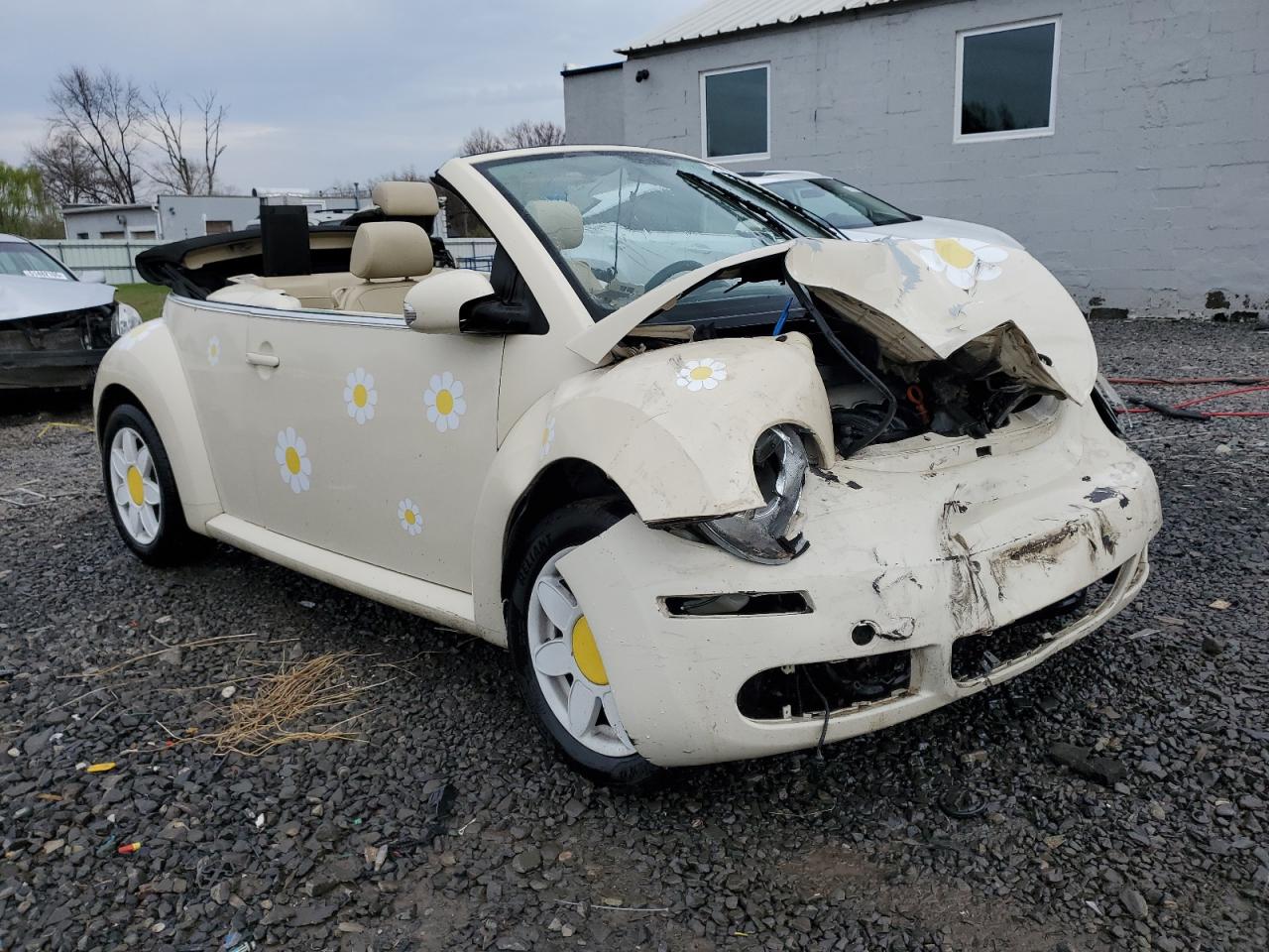 VOLKSWAGEN NEW BEETLE 2008 — 5