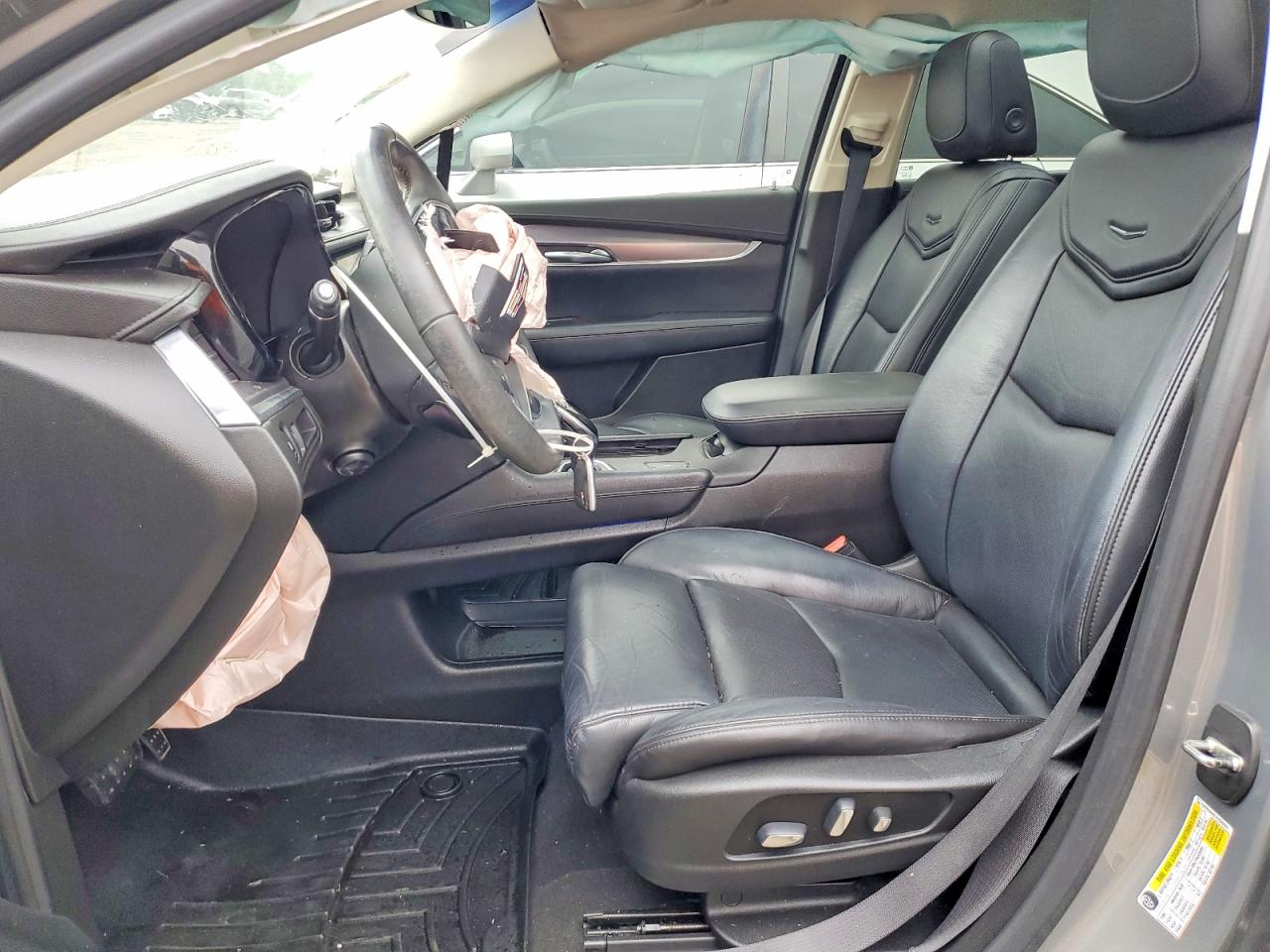 CADILLAC XT5 2017 — 8