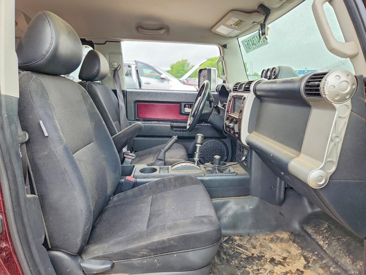 TOYOTA FJ CRUISER 2007 — 8