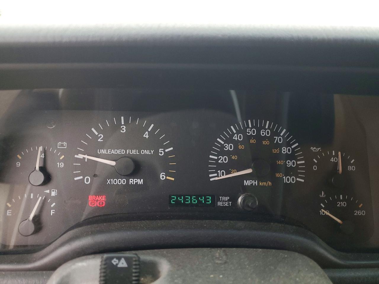 JEEP CHEROKEE 1998 — 10