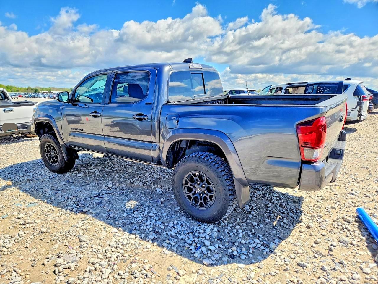 TOYOTA TACOMA 2021 — 3
