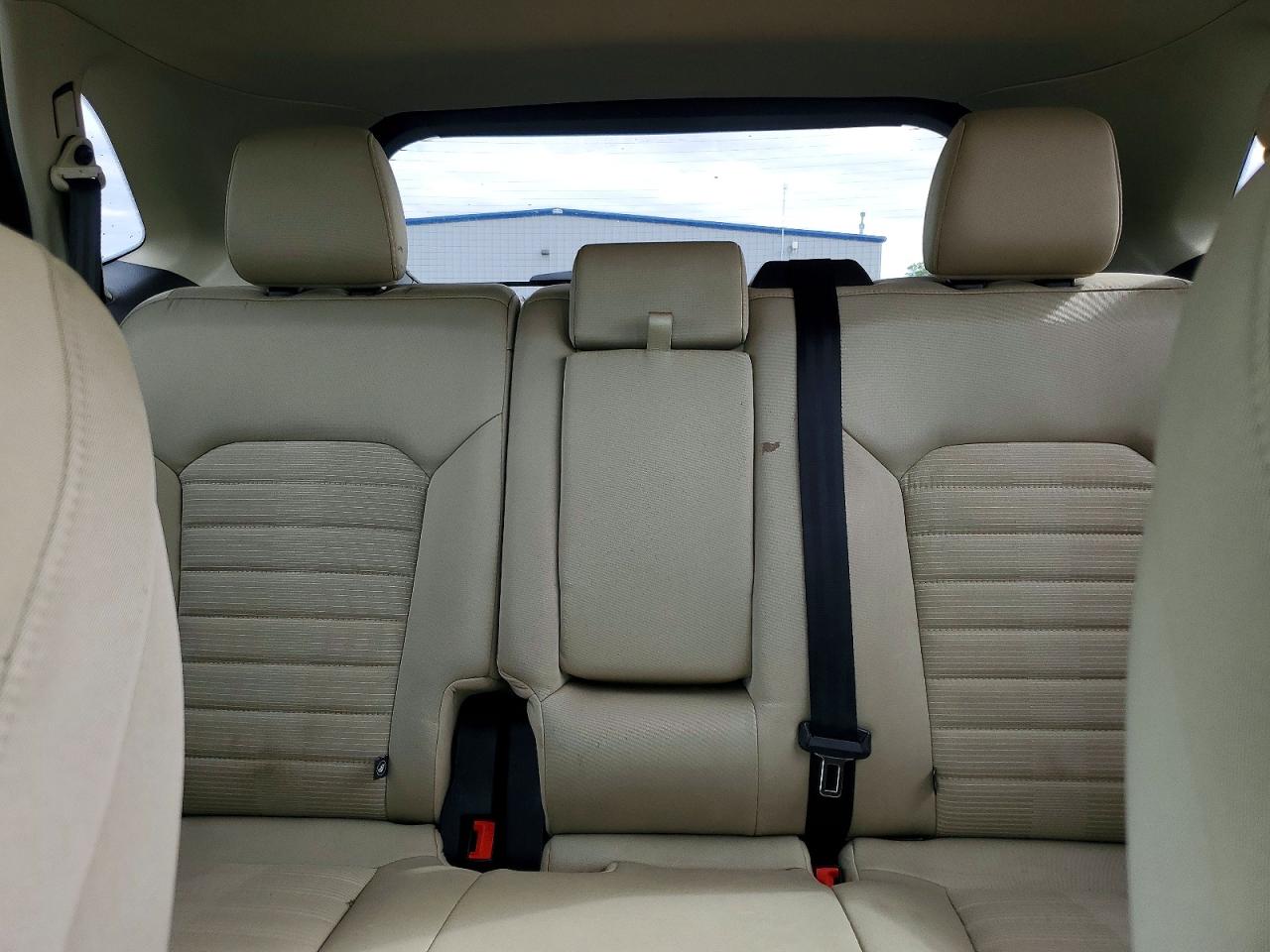 FORD EDGE 2016 — 11