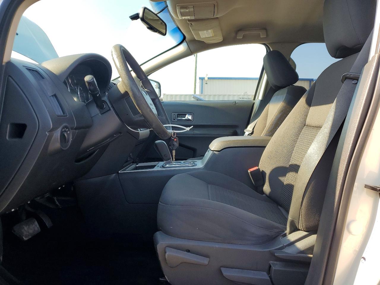 FORD EDGE 2010 — 8