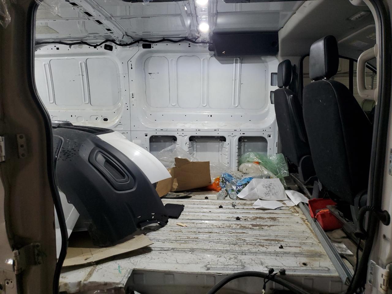 FORD TRANSIT 2020 — 12
