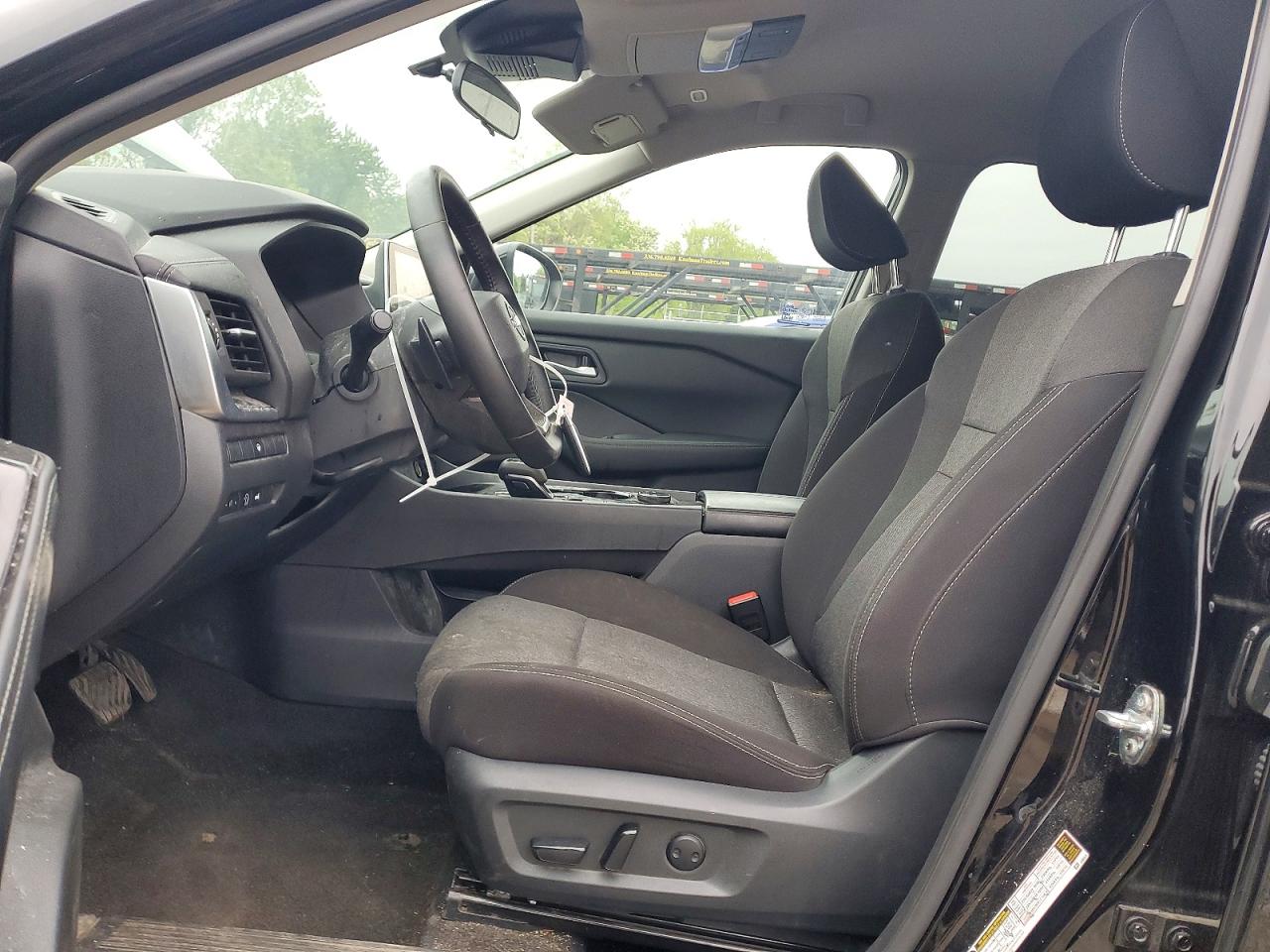 NISSAN ROGUE 2025 — 8