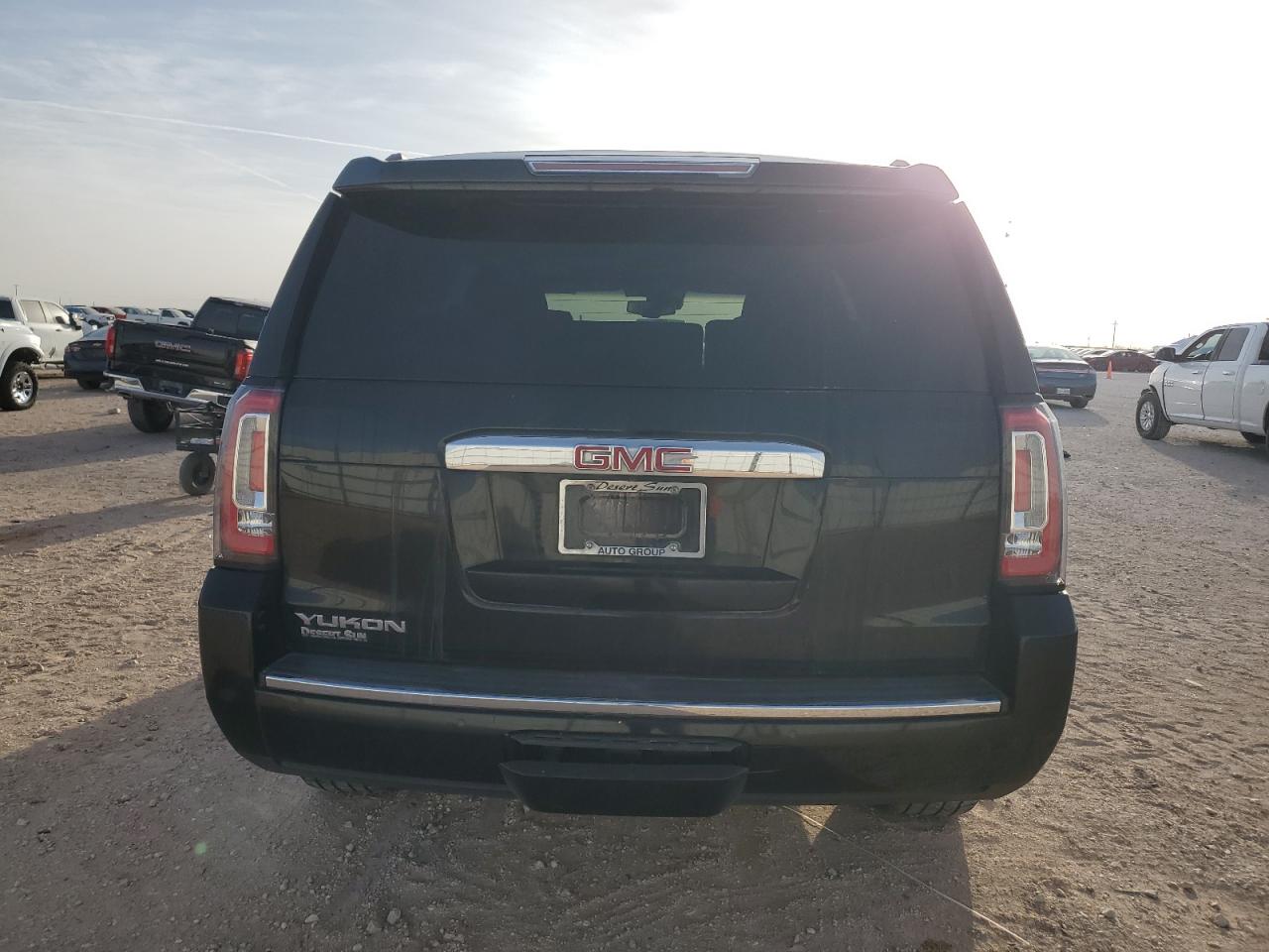 GMC YUKON 2016 — 7
