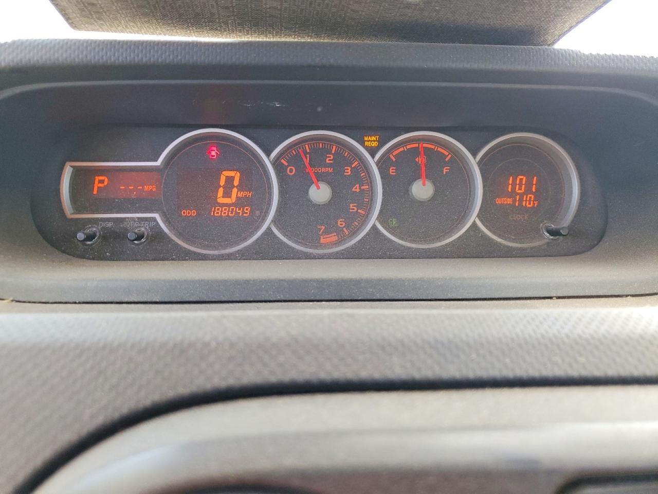 TOYOTA SCION 2011 — 10