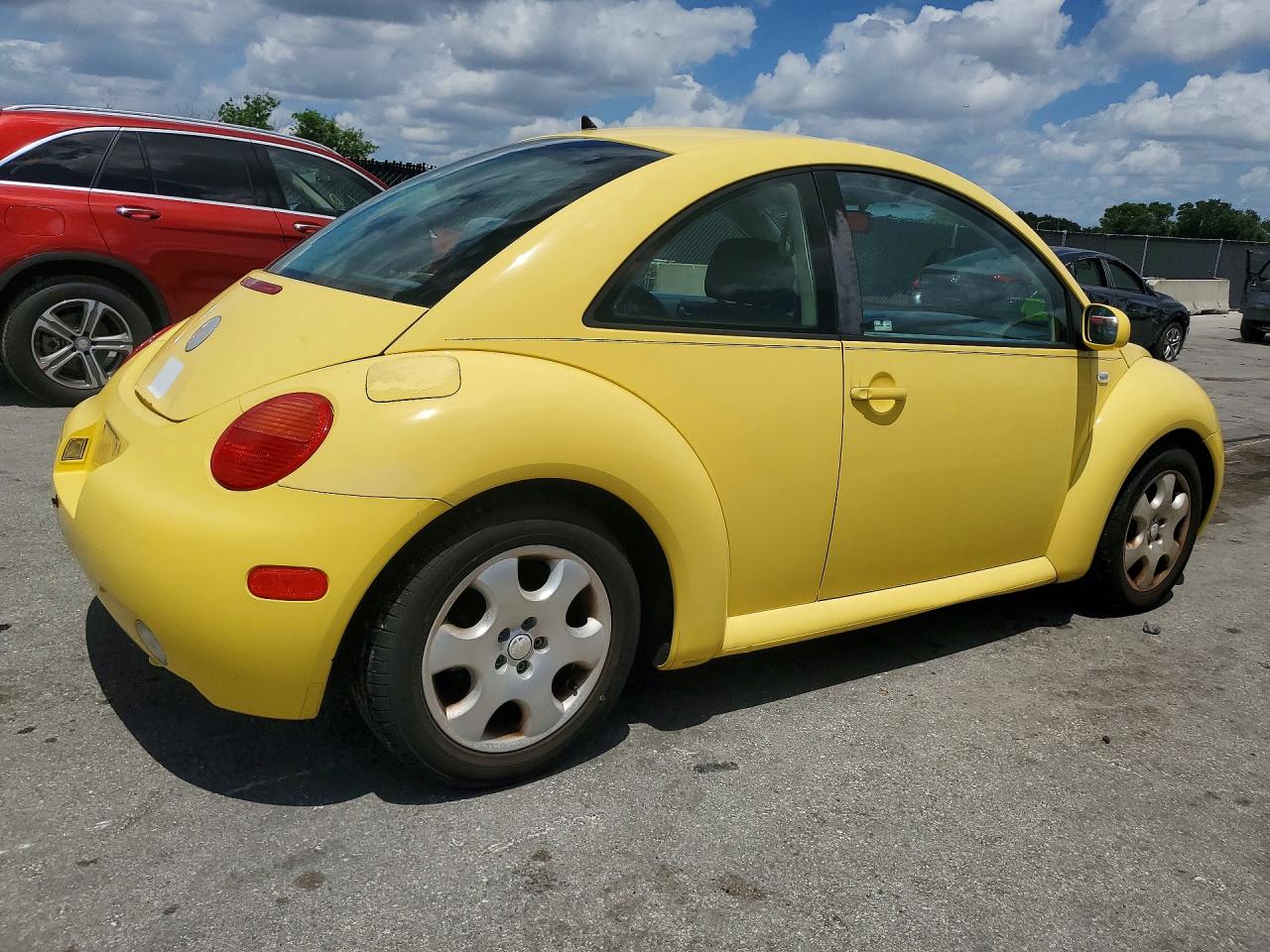 VOLKSWAGEN NEW BEETLE 2003 — 4