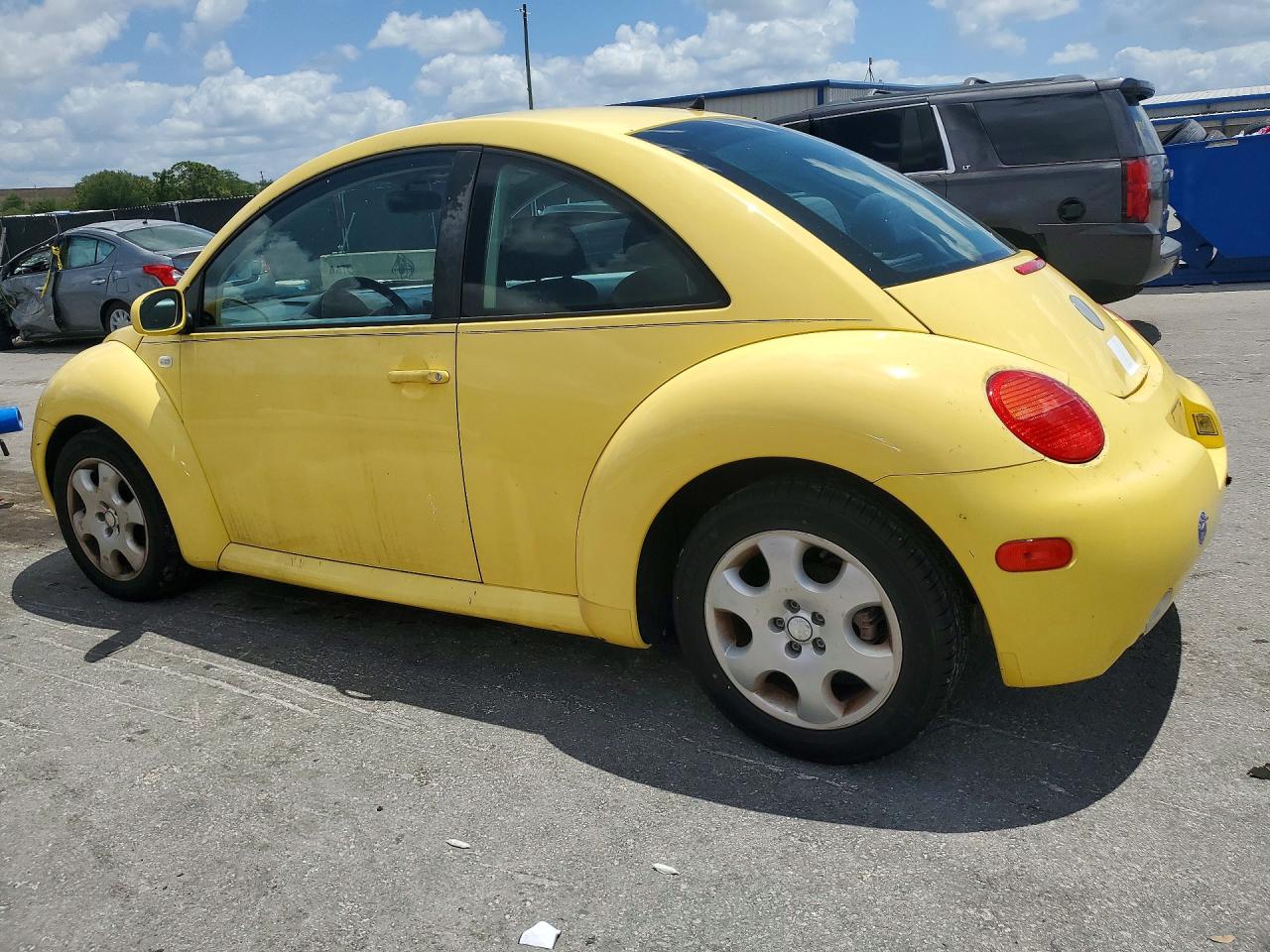VOLKSWAGEN NEW BEETLE 2003 — 3