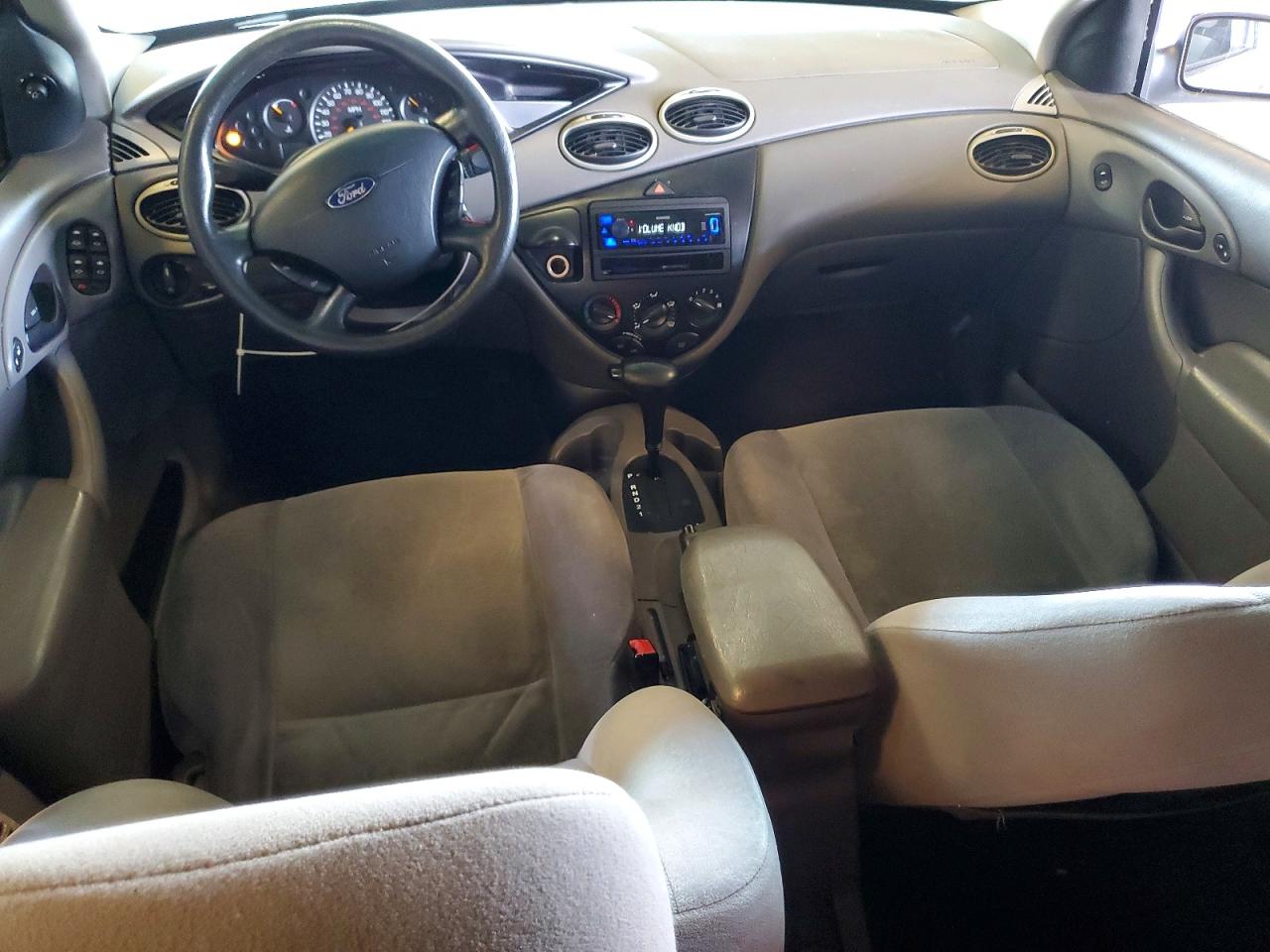 FORD FOCUS 2002 — 9