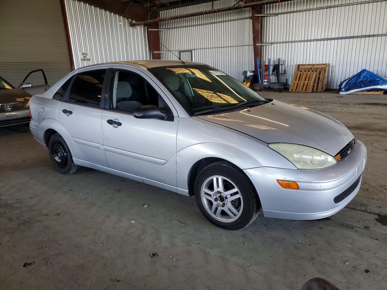 FORD FOCUS 2002 — 5