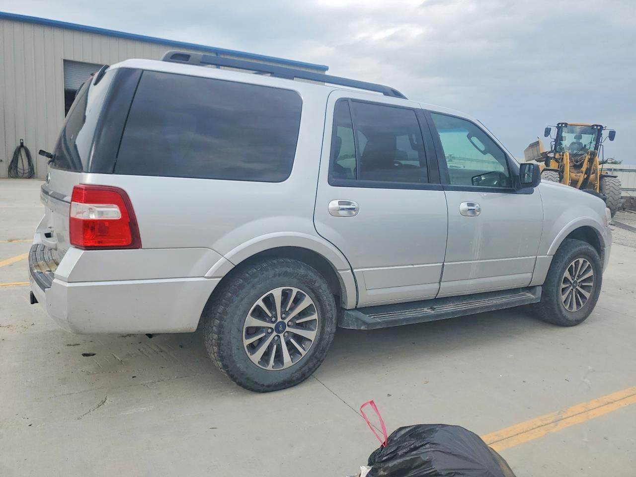 FORD EXPEDITION 2017 — 4