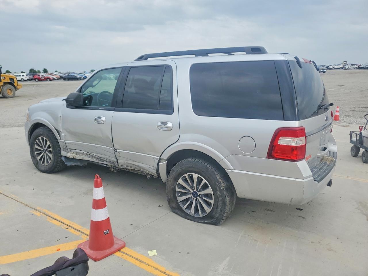 FORD EXPEDITION 2017 — 3