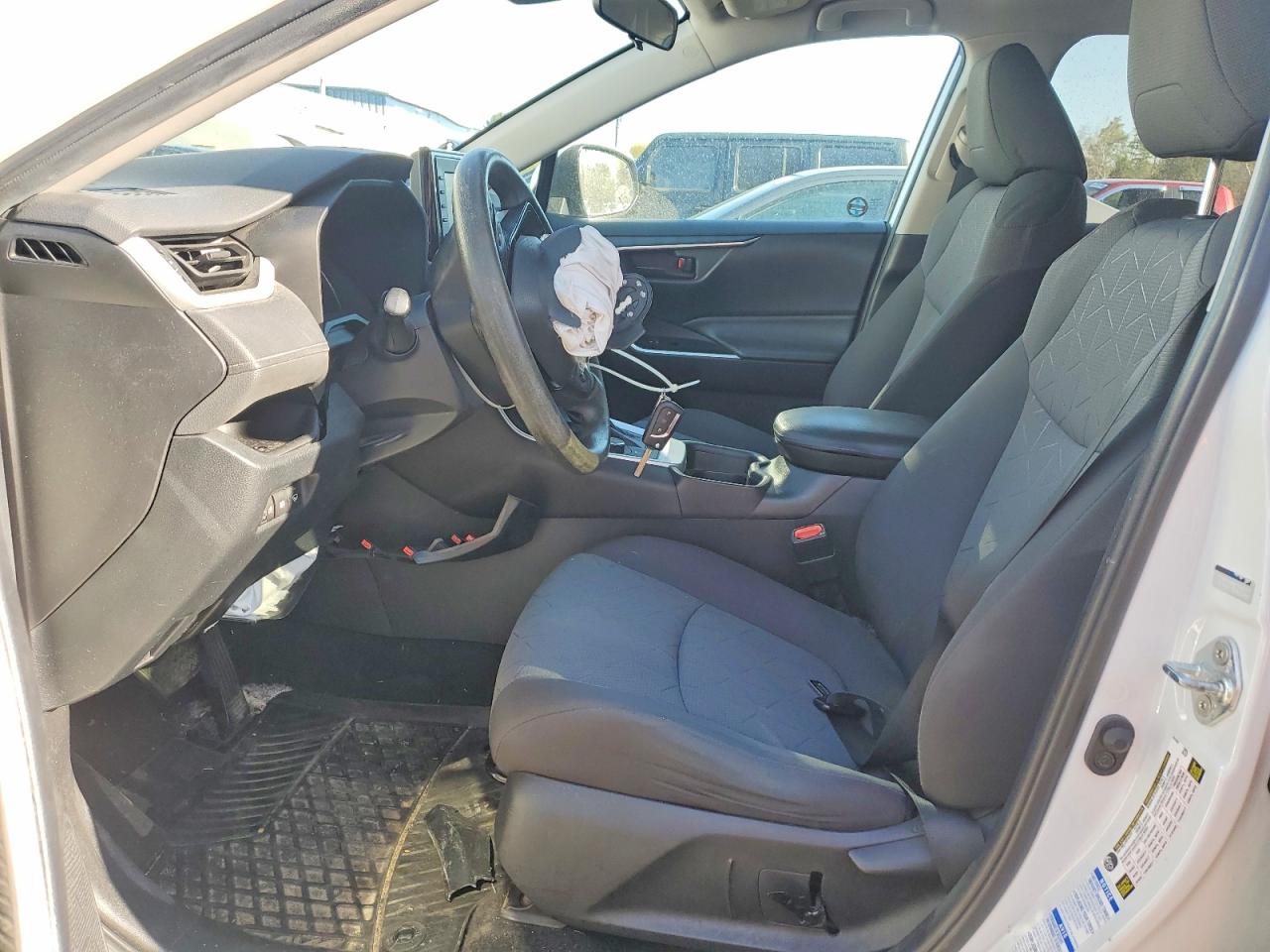 TOYOTA RAV4 2020 — 8