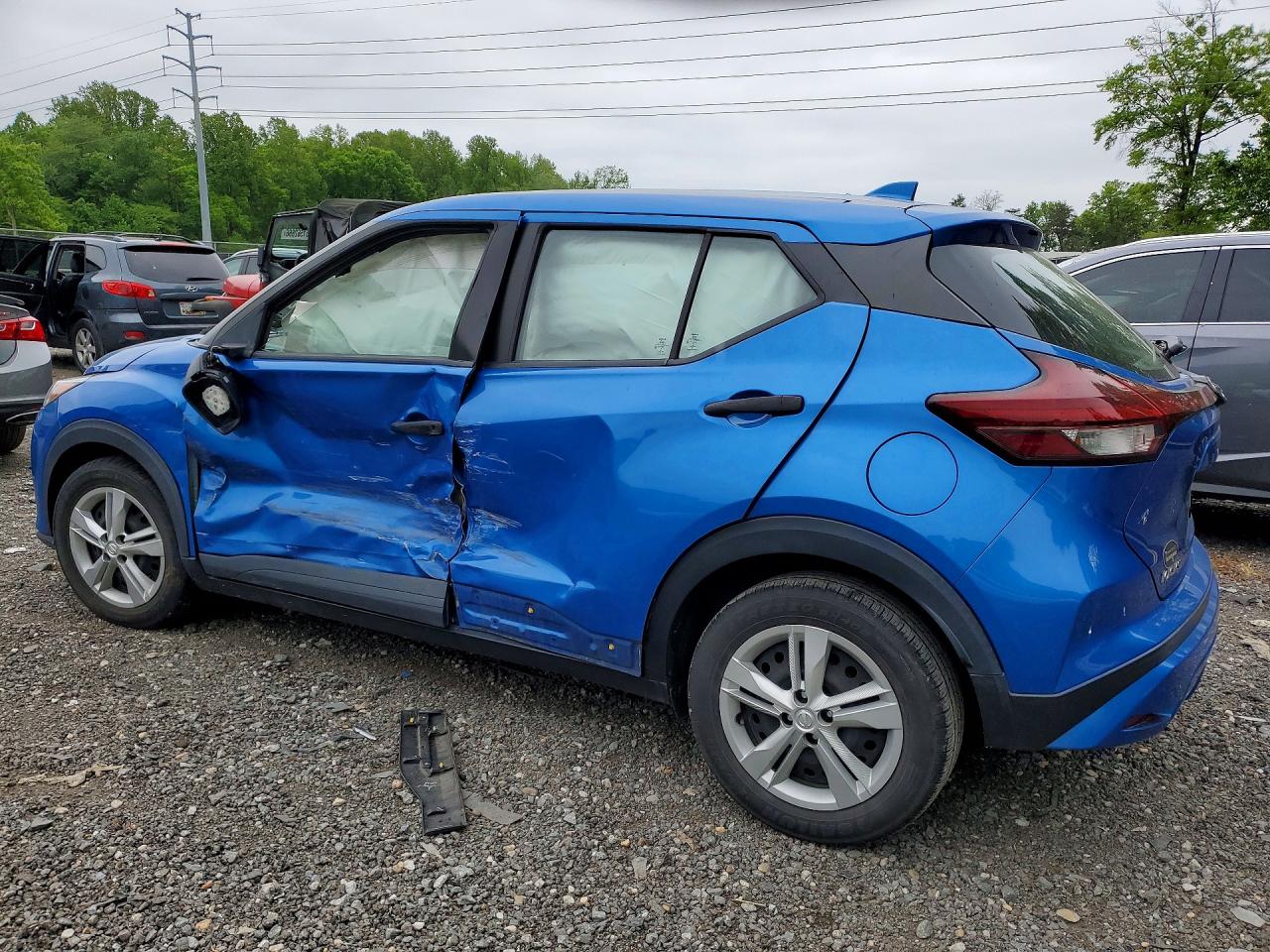 NISSAN KICKS 2021 — 3