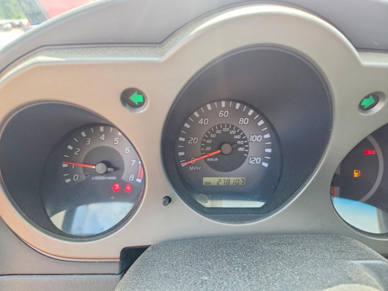 NISSAN XTERRA 2003 — 10