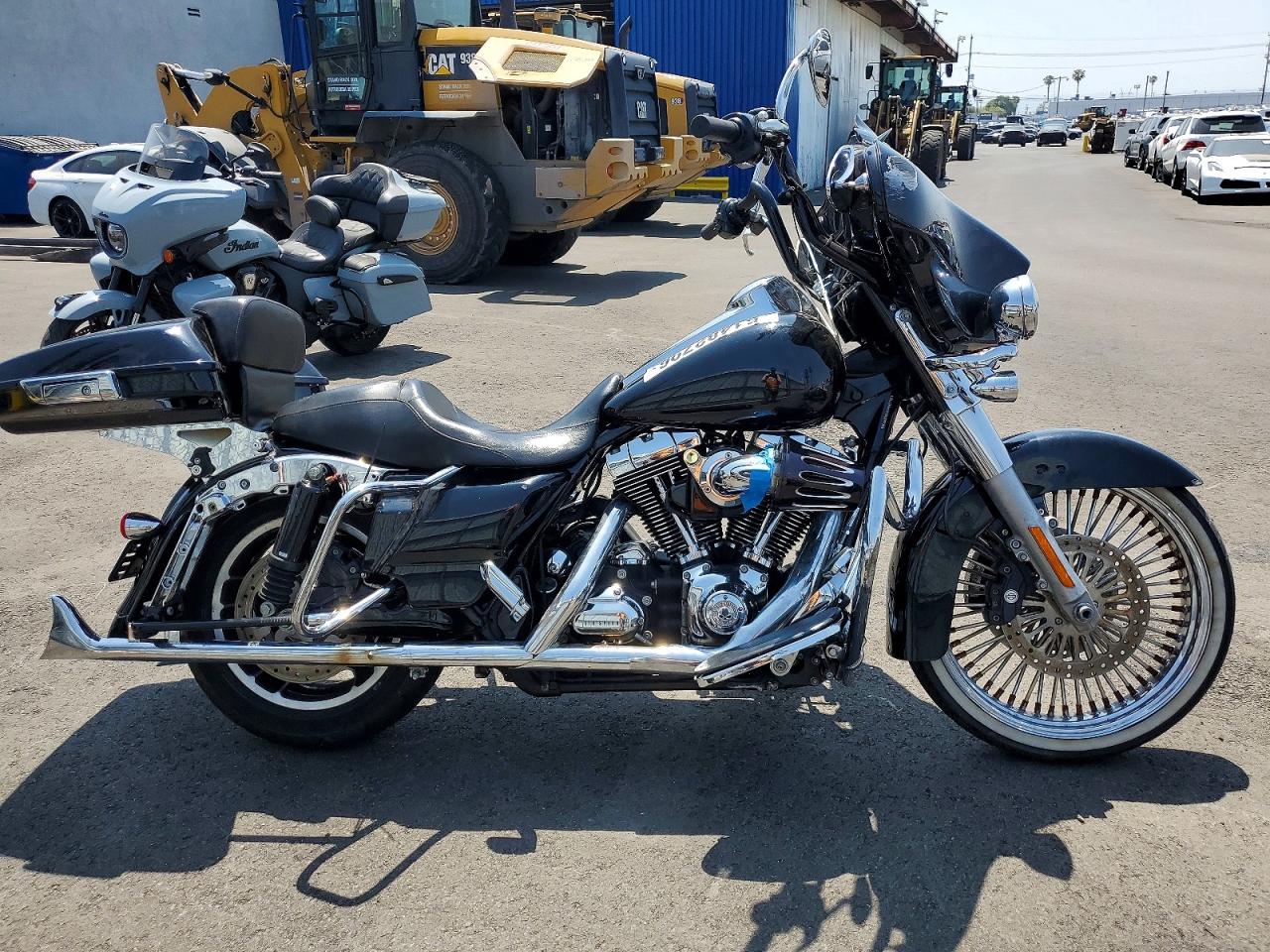 HARLEY-DAVIDSON FLHX 2014 — 2