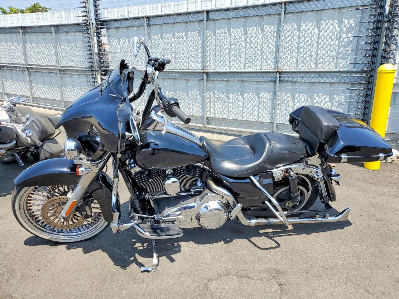 HARLEY-DAVIDSON FLHX 2014 — 4