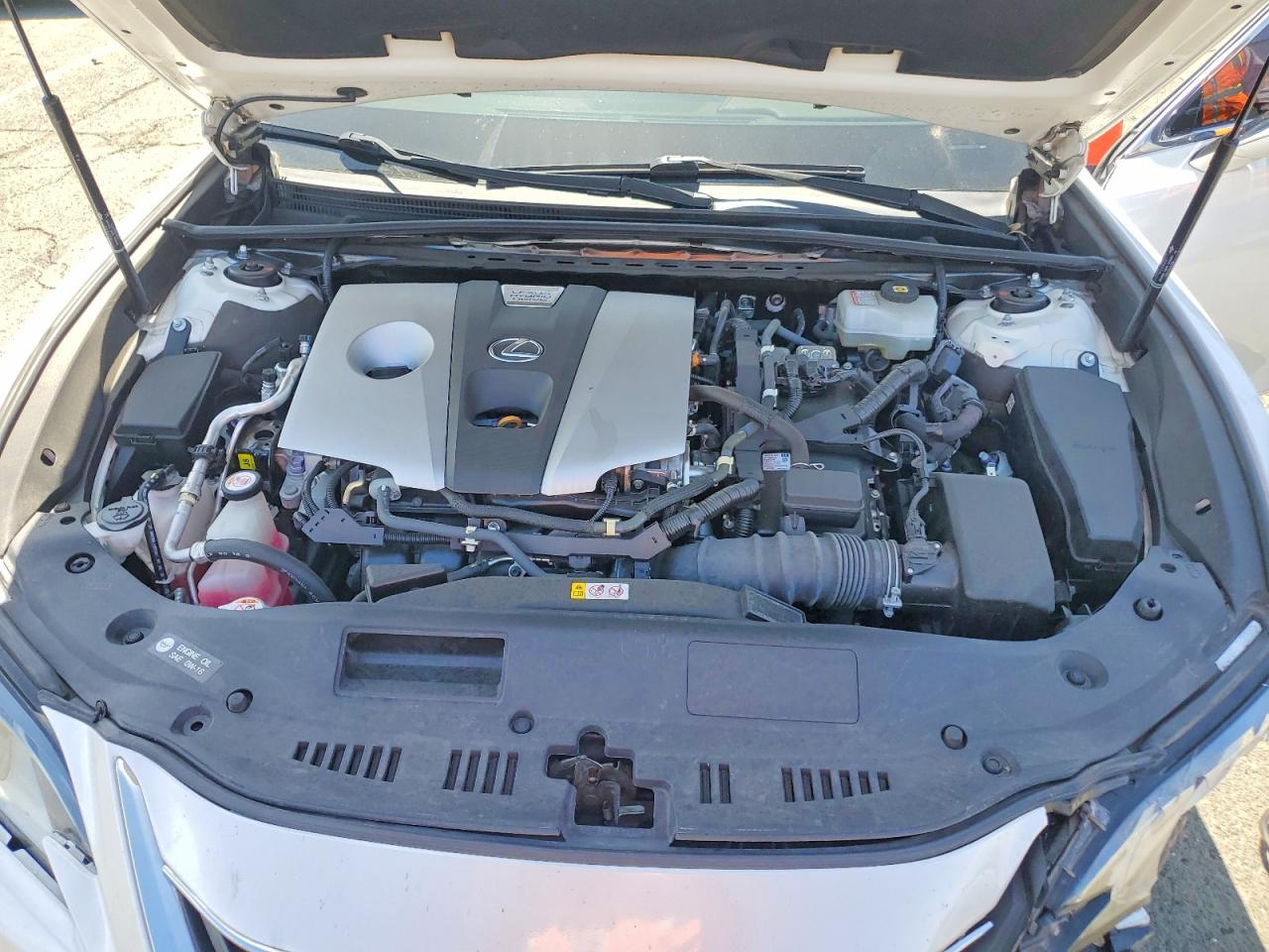 LEXUS ES 2021 — 12