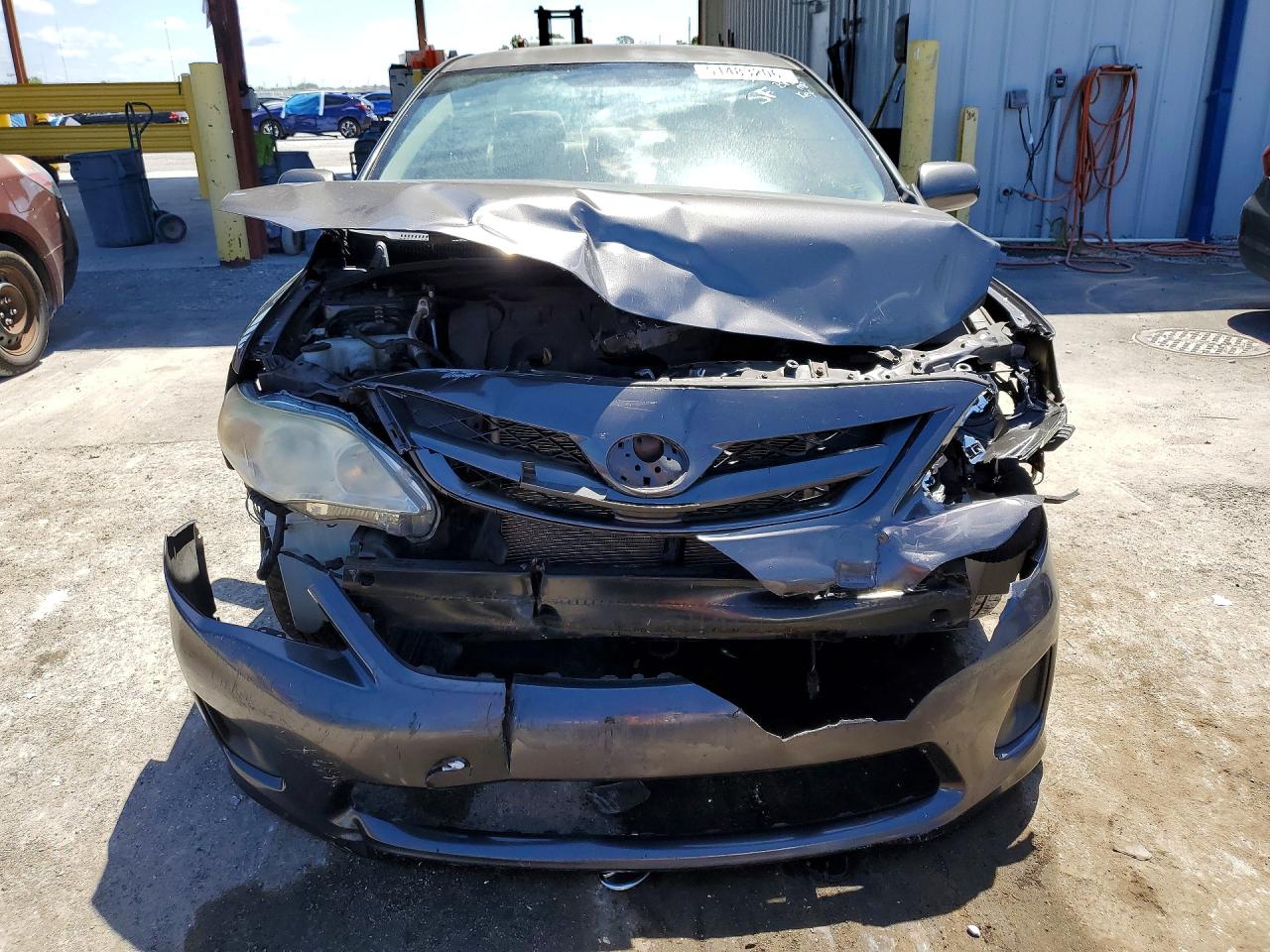 TOYOTA COROLLA 2011 — 6