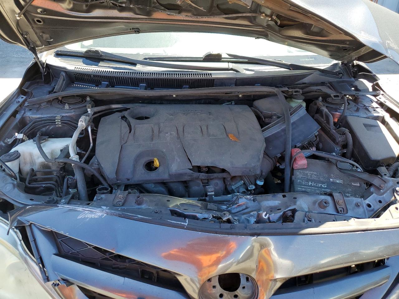 TOYOTA COROLLA 2011 — 12
