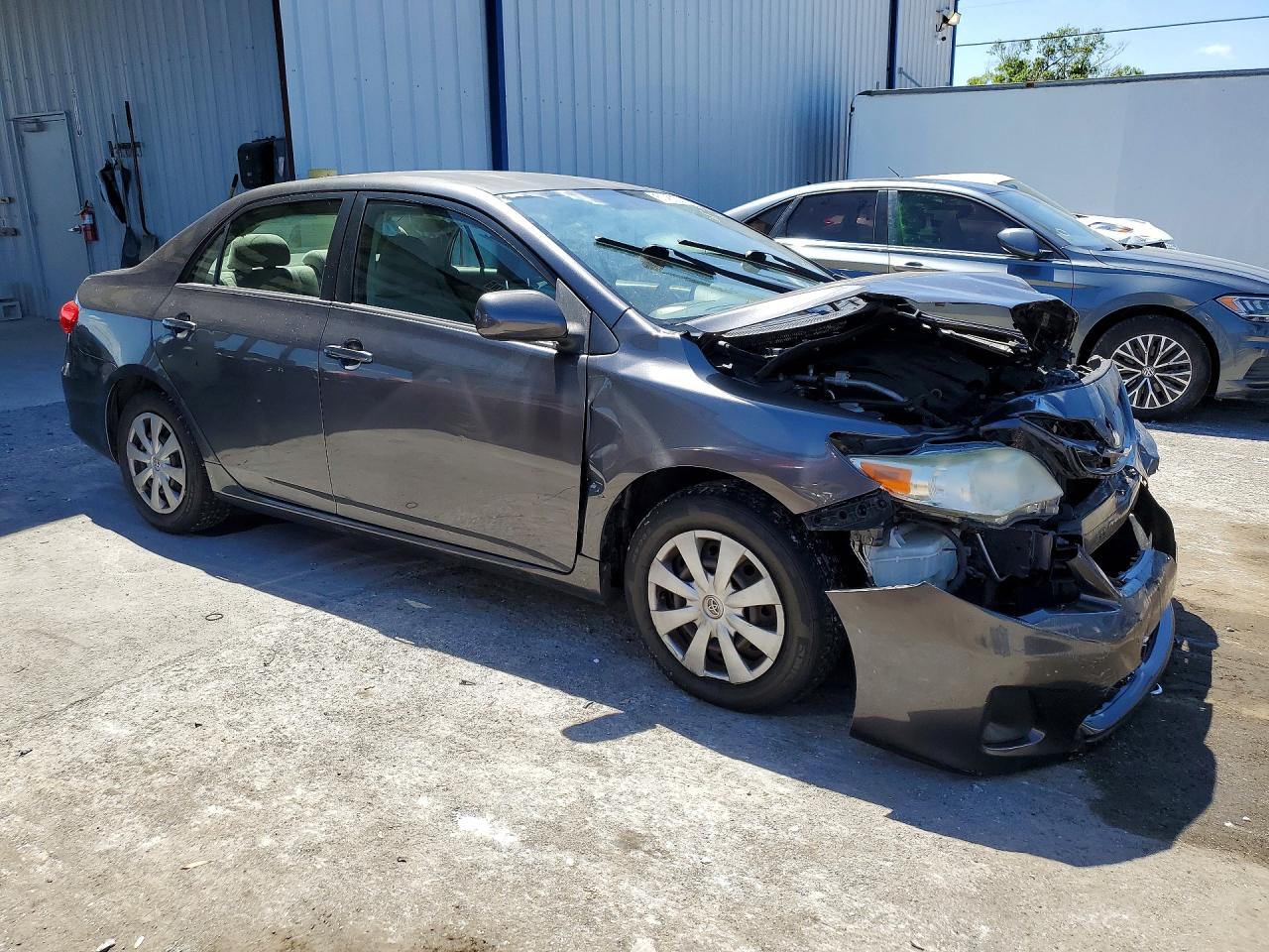 TOYOTA COROLLA 2011 — 5