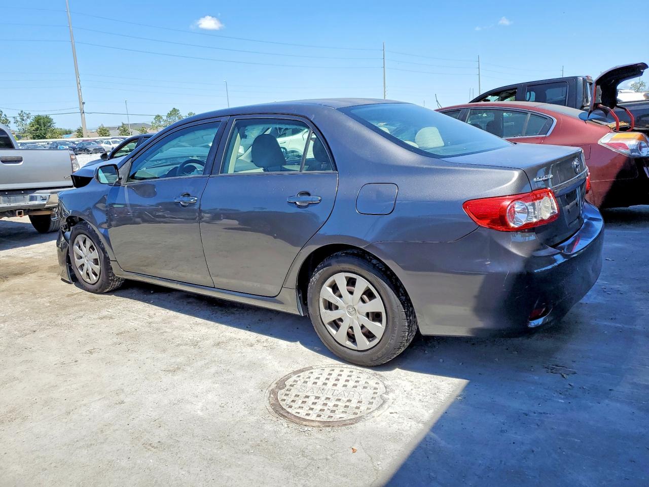 TOYOTA COROLLA 2011 — 3