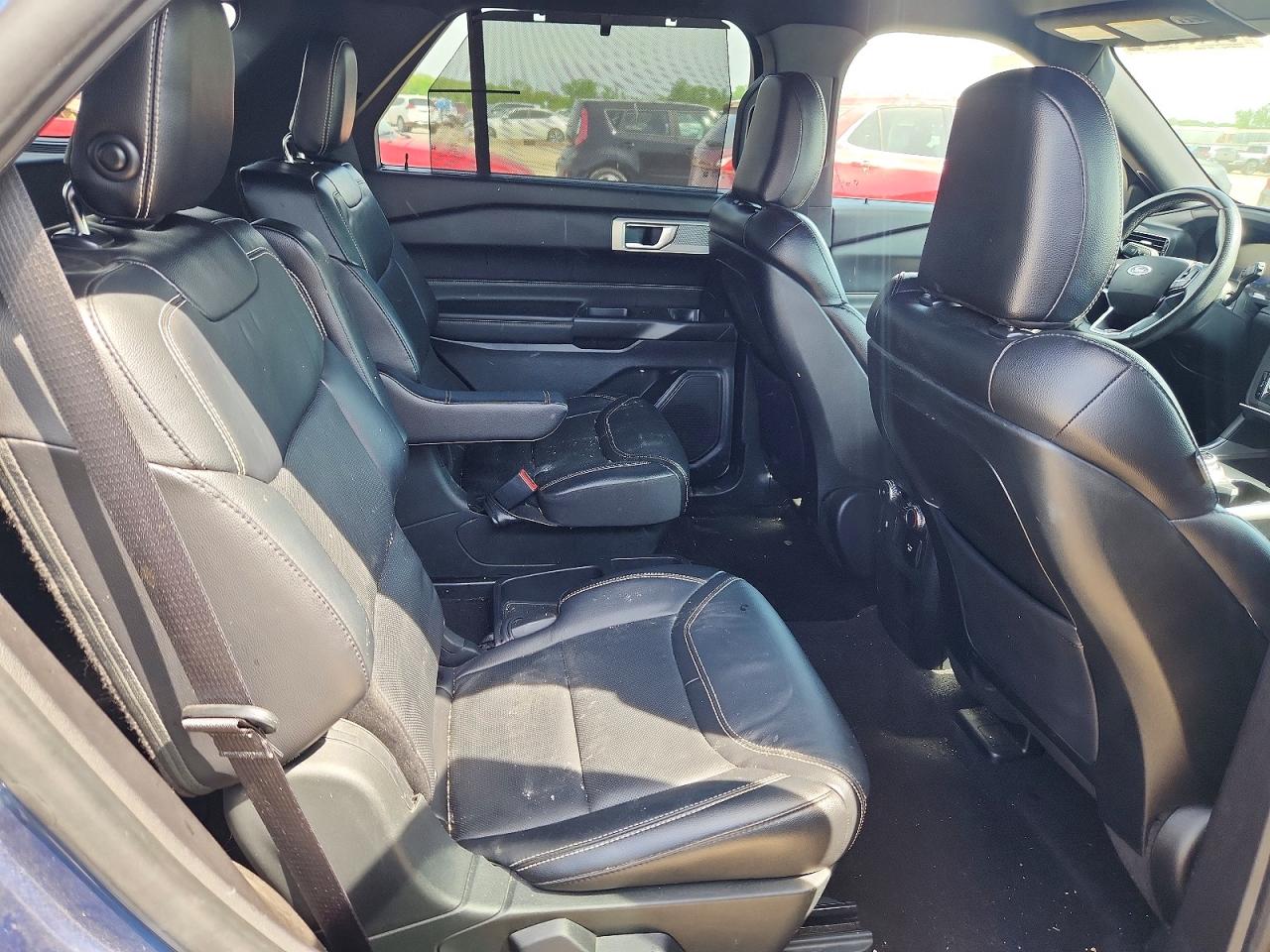 FORD EXPLORER 2020 — 12