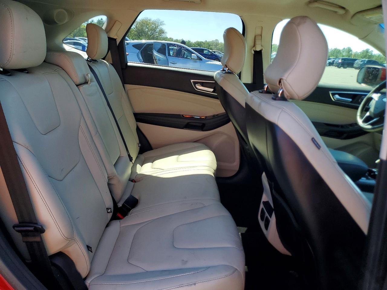 FORD EDGE 2017 — 12