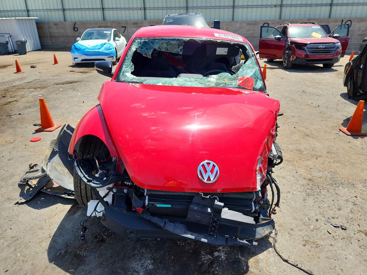 VOLKSWAGEN BEETLE 2013 — 6