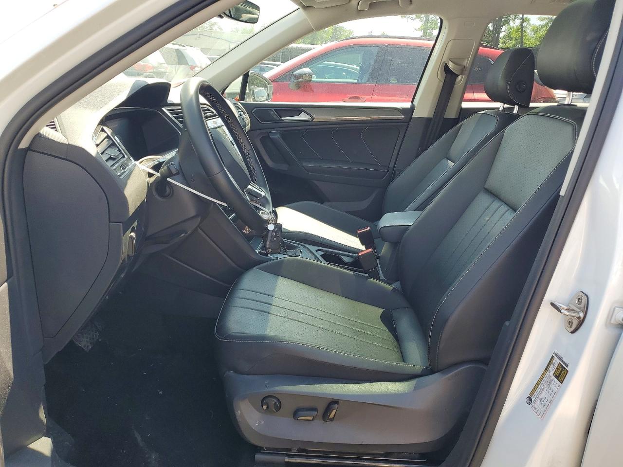 VOLKSWAGEN TIGUAN 2023 — 8