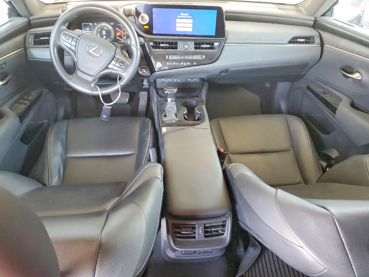 LEXUS ES 300H 2023 — 9