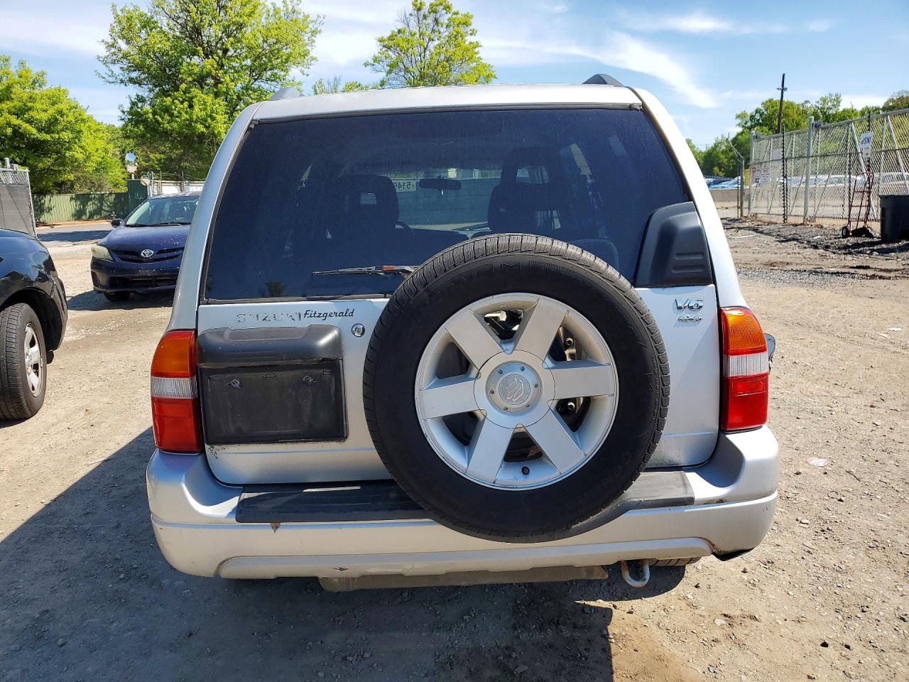SUZUKI GRAND VITARA 2001 — 7