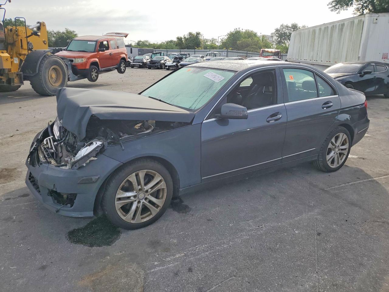 MERCEDES-BENZ C 2013 — 2