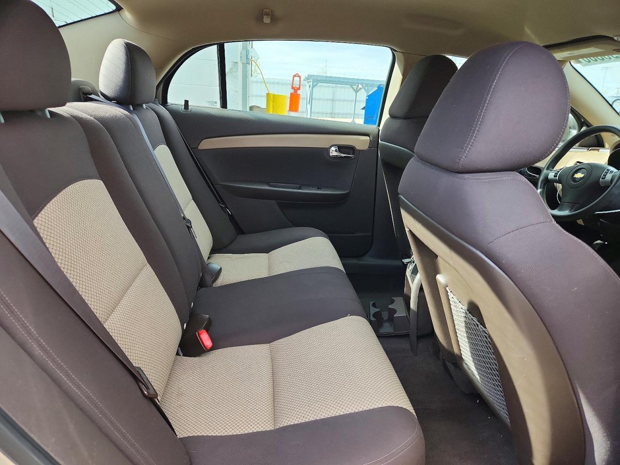 CHEVROLET MALIBU 2011 — 11