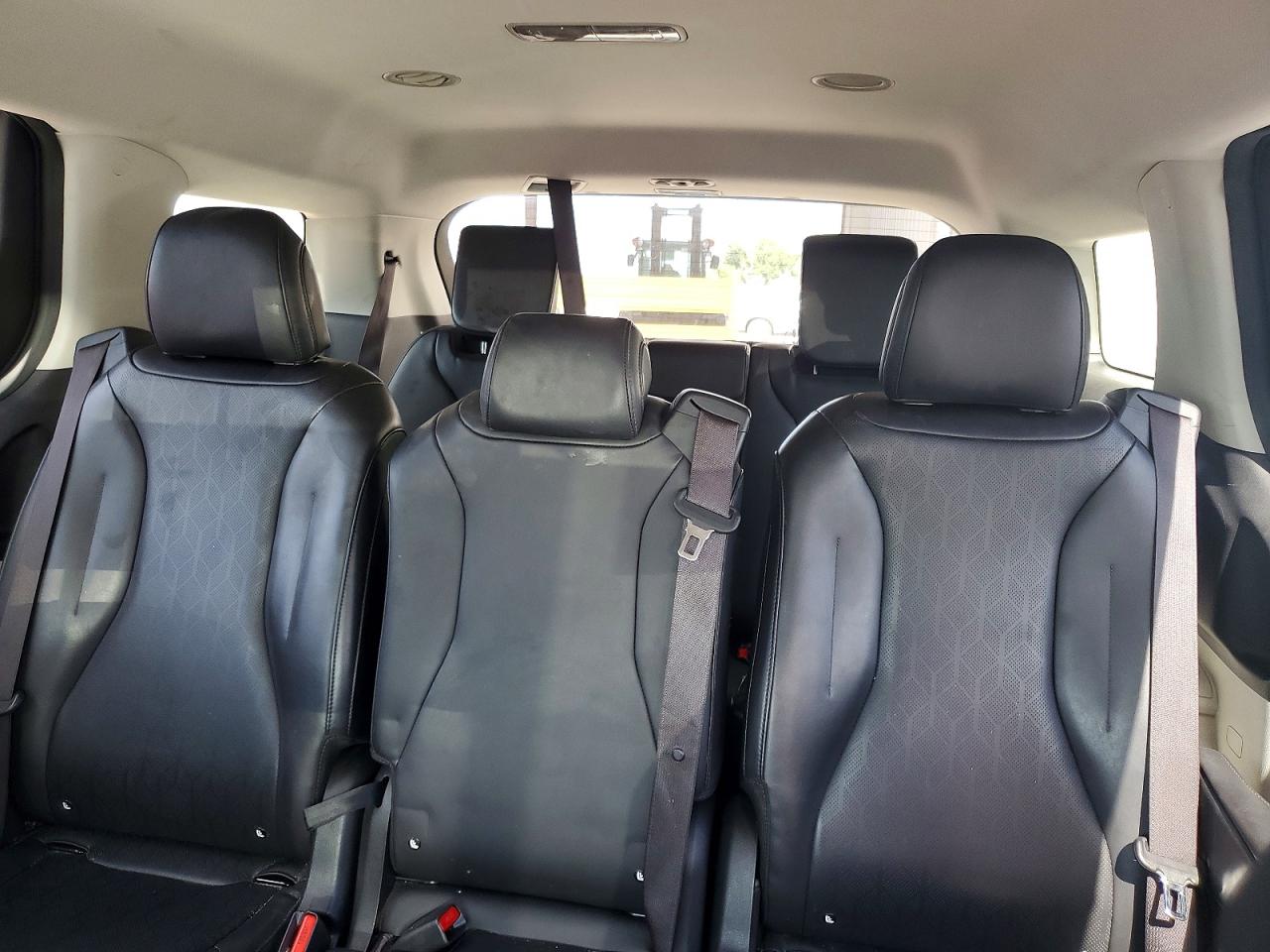 KIA CARNIVAL 2023 — 11