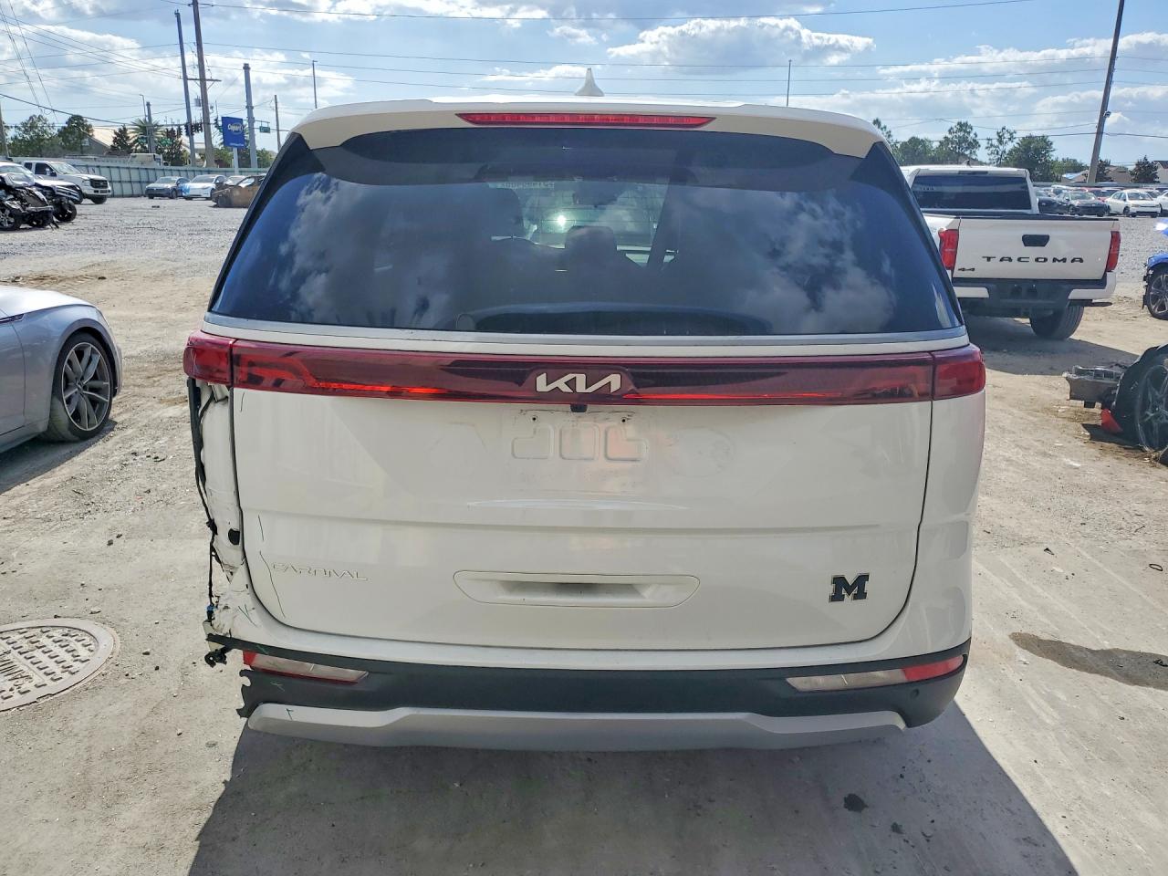 KIA CARNIVAL 2023 — 7