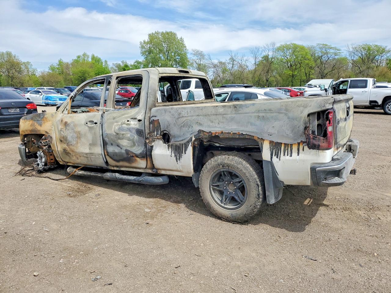 CHEVROLET SILVERADO 2015 — 3