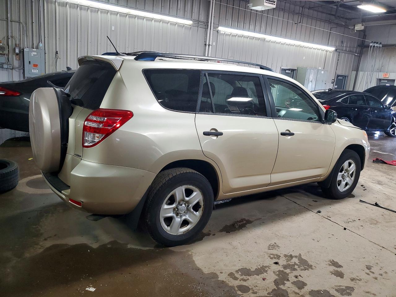 TOYOTA RAV4 2010 — 4