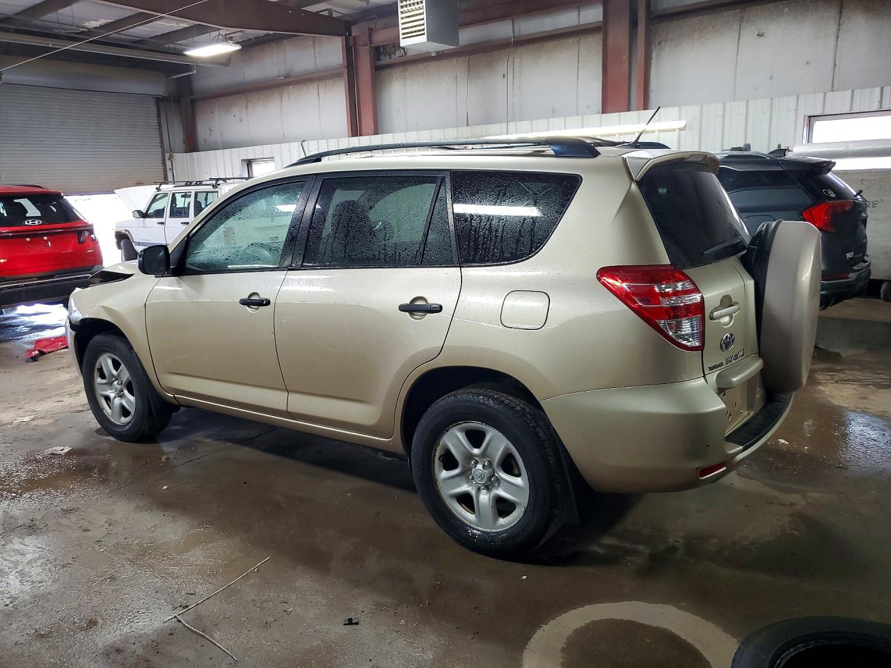 TOYOTA RAV4 2010 — 3