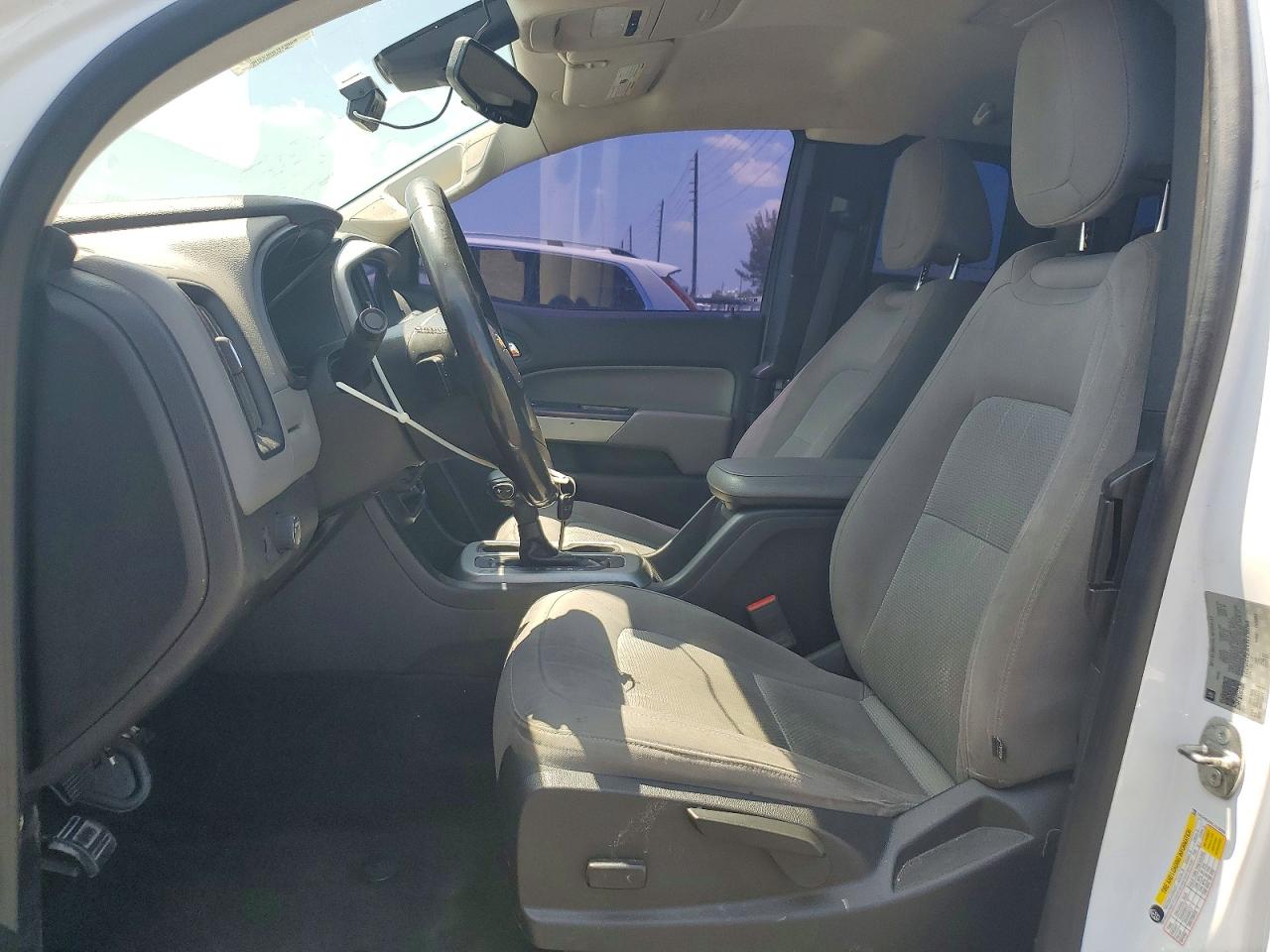 CHEVROLET COLORADO 2018 — 8